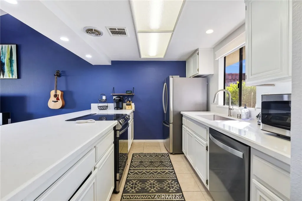 77116 Pauma Valley Way, Palm Desert, California 92211 home-pic-6
