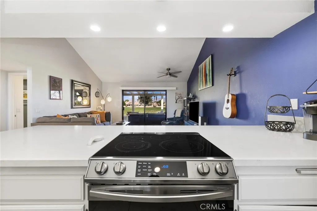 77116 Pauma Valley Way, Palm Desert, California 92211 home-pic-7