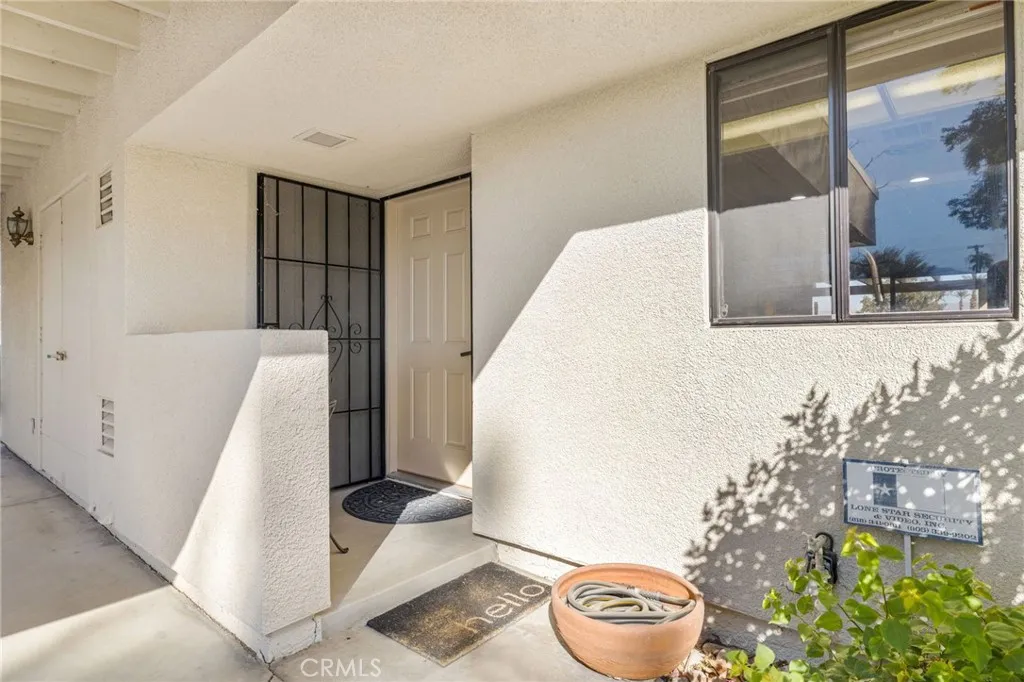 77116 Pauma Valley Way, Palm Desert, California 92211 home-pic-32