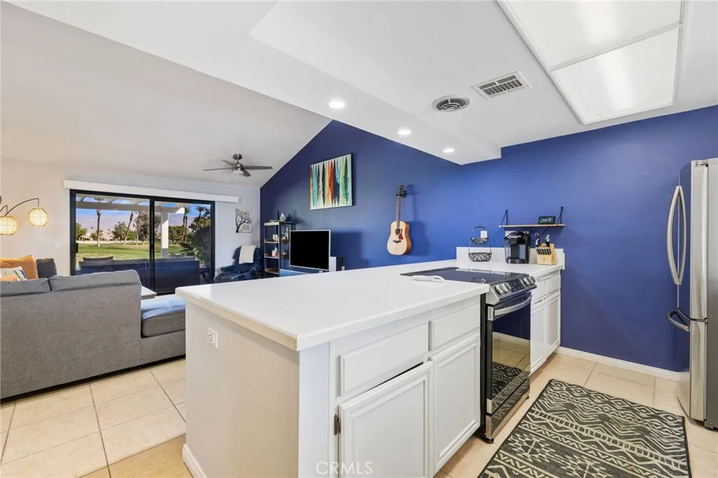 77116 Pauma Valley Way, Palm Desert, California 92211 home-pic-9