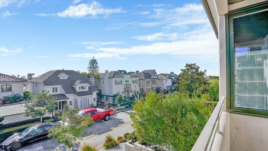 243 Poppy Avenue, Corona Del Mar, California 92625