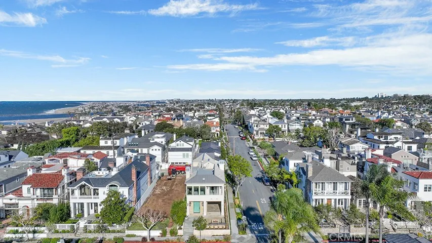 243 Poppy Avenue, Corona Del Mar, California 92625