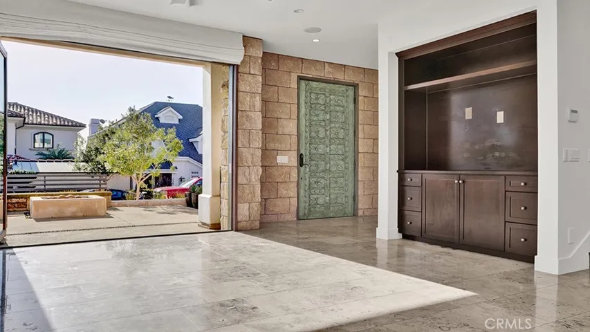 243 Poppy Avenue, Corona Del Mar, California 92625