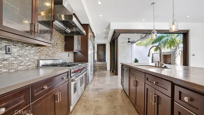 243 Poppy Avenue, Corona Del Mar, California 92625
