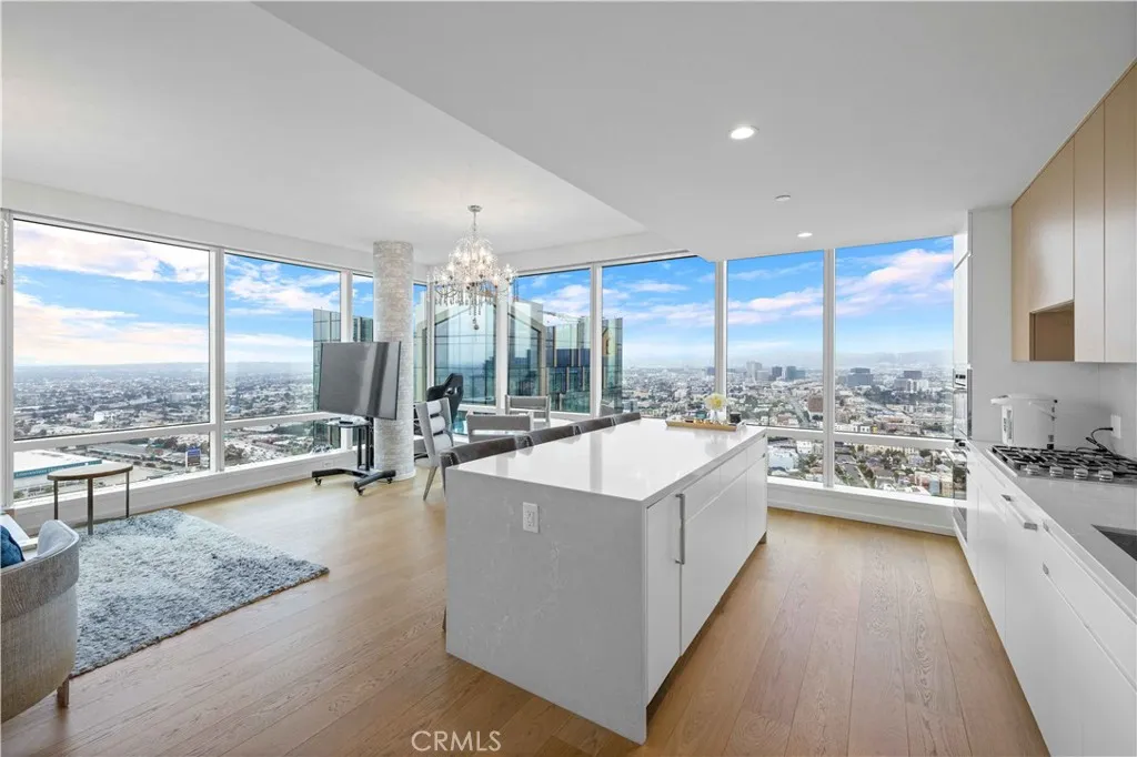 877 Francisco Street 4111, Los Angeles, California 90017 home-pic-9