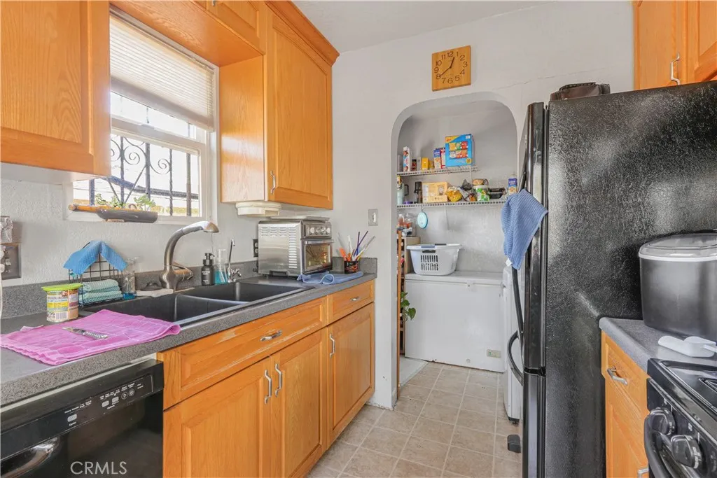 416 E 219th, Carson, California 90745 home-pic-7