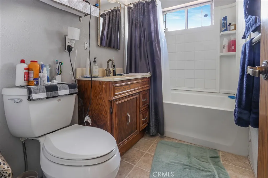 416 E 219th, Carson, California 90745 home-pic-12