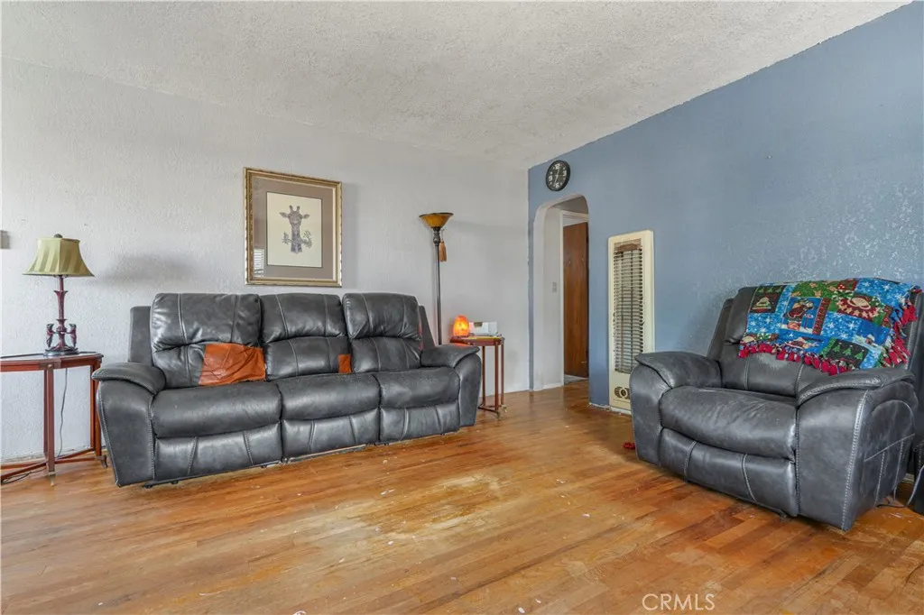 416 E 219th, Carson, California 90745 home-pic-3