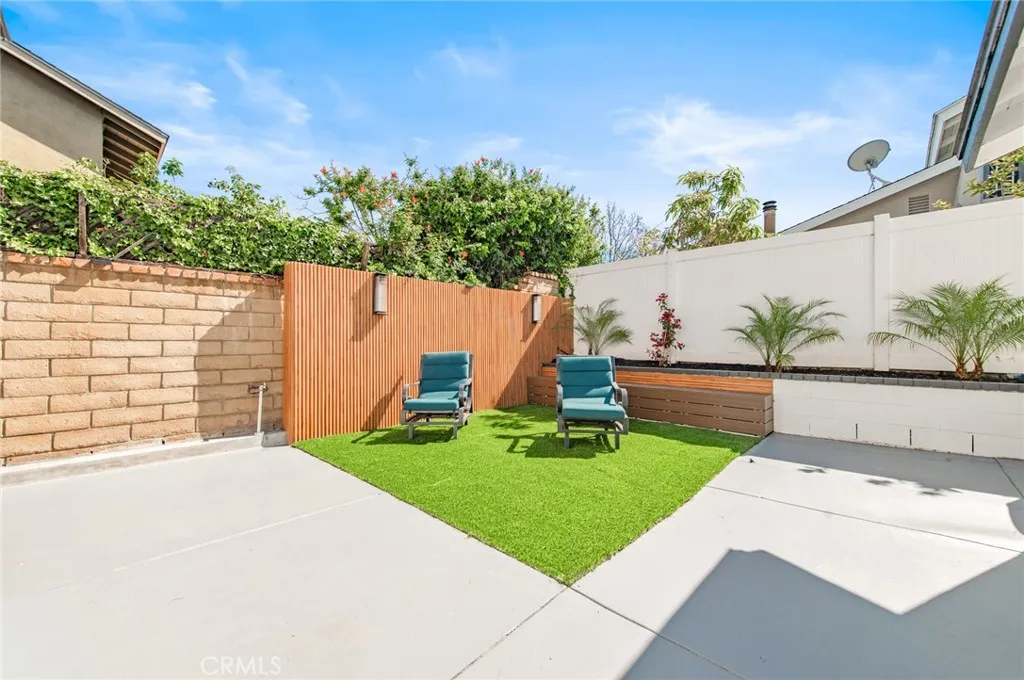 22733 Islamare, Lake Forest, California 92630 home-pic-33