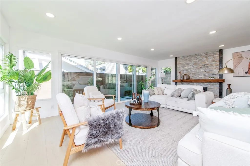 22733 Islamare, Lake Forest, California 92630 home-pic-17