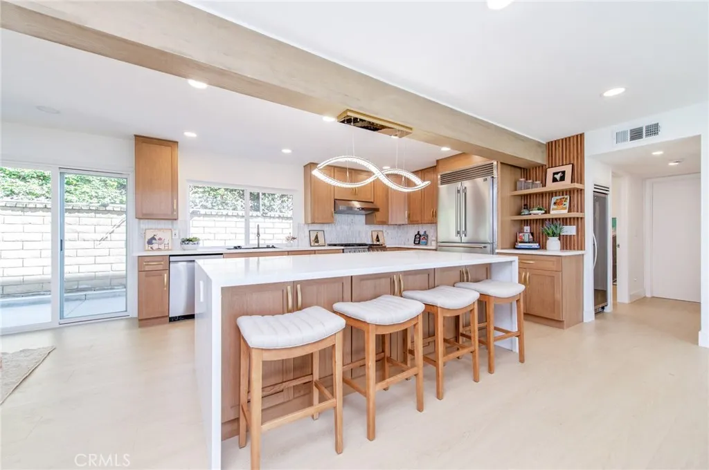 22733 Islamare, Lake Forest, California 92630 home-pic-7