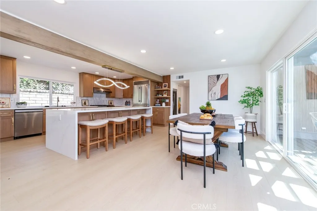 22733 Islamare, Lake Forest, California 92630 home-pic-5