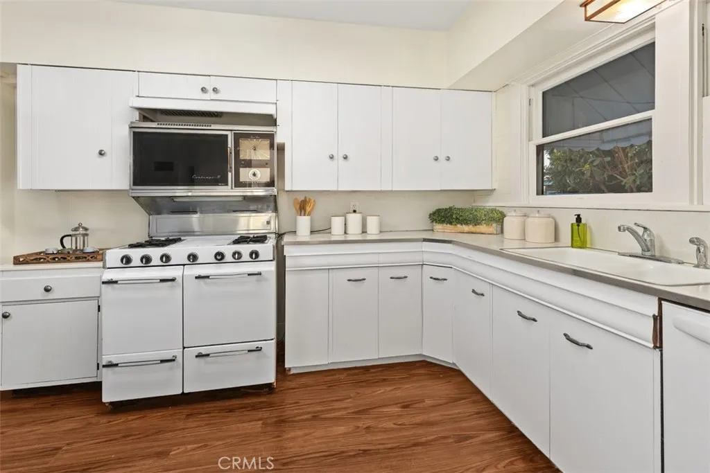 511 W Maple, Monrovia, California 91016 home-pic-29