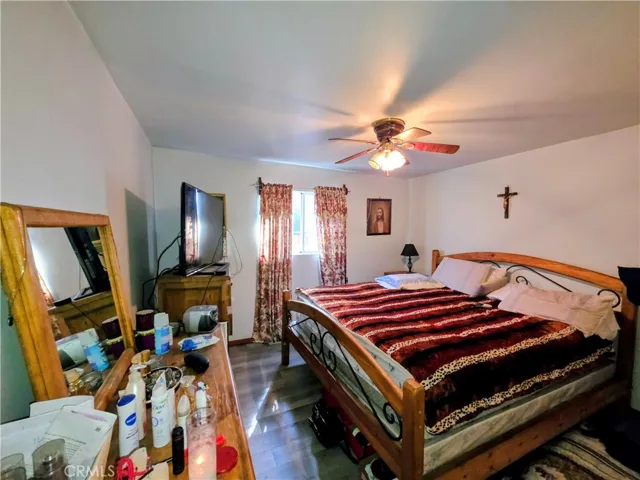 5323 Latham, Los Angeles, California 90011