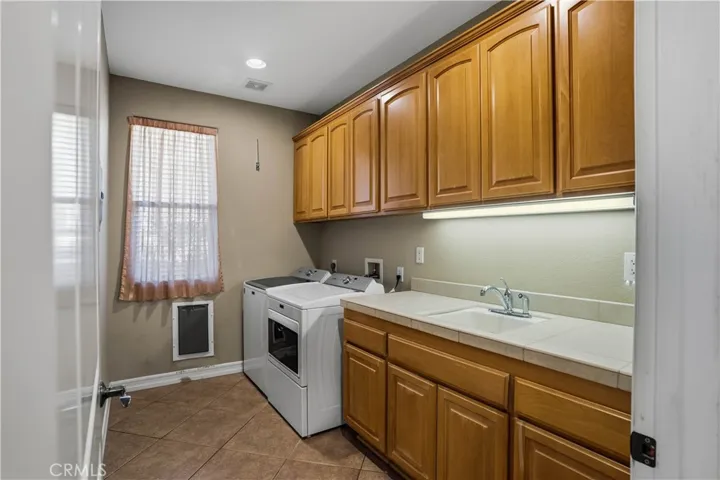 Large Laundry with Storage