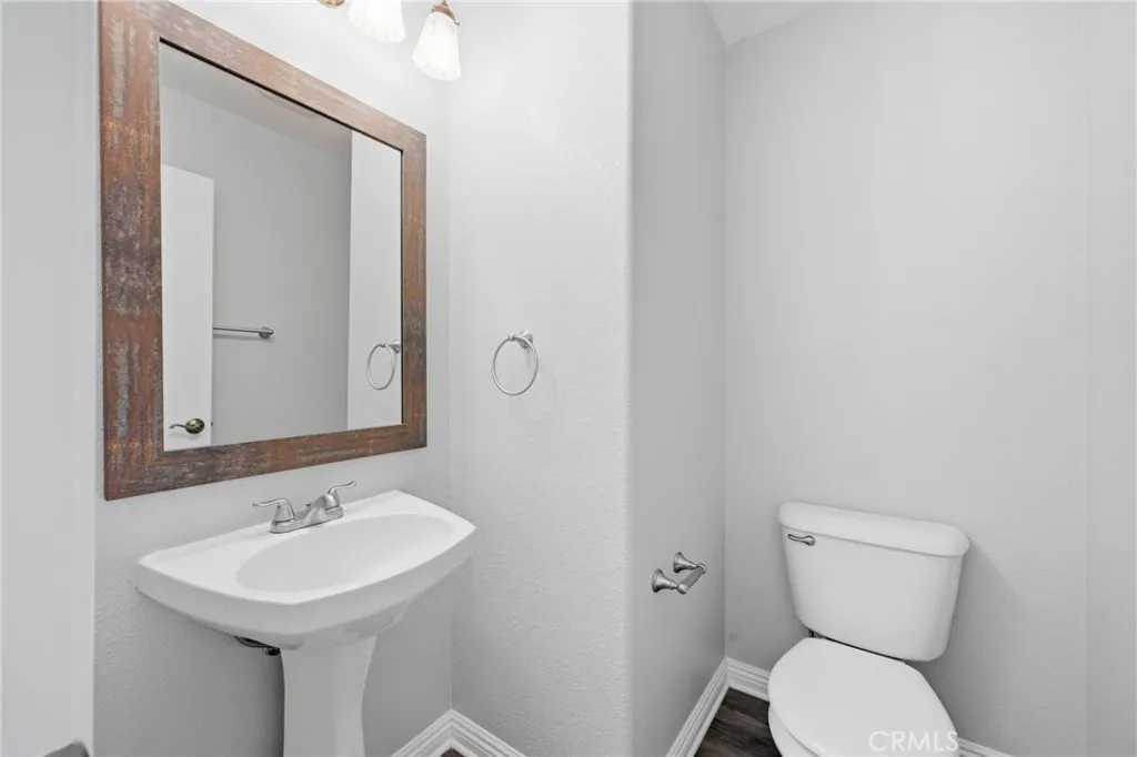 1222 Stephanie Dr, Corona, California 92882 home-pic-45