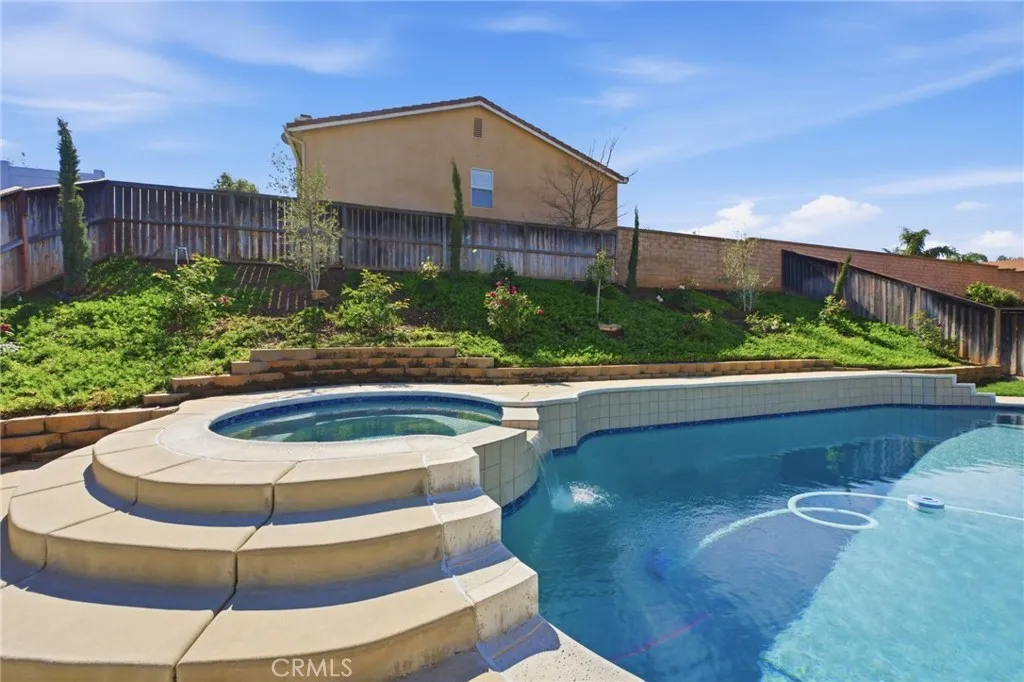 1222 Stephanie Dr, Corona, California 92882 home-pic-54