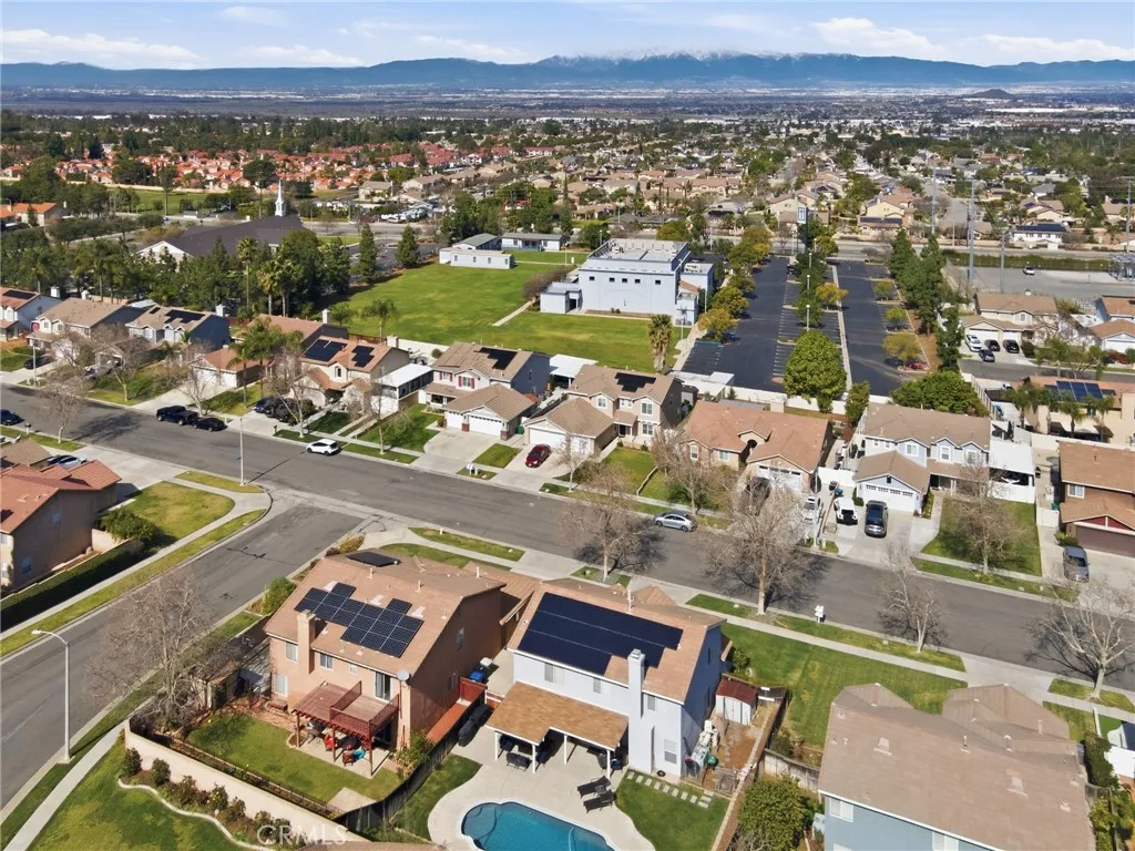 1222 Stephanie Dr, Corona, California 92882 home-pic-9