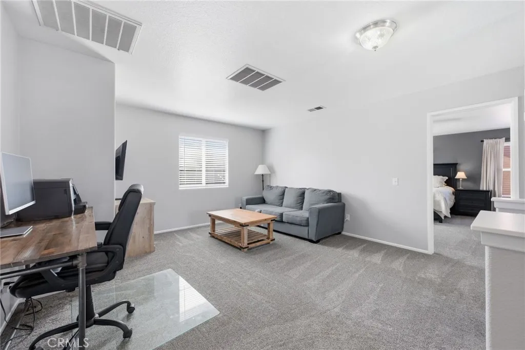 1222 Stephanie Dr, Corona, California 92882 home-pic-13