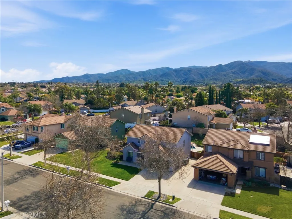1222 Stephanie Dr, Corona, California 92882 home-pic-5