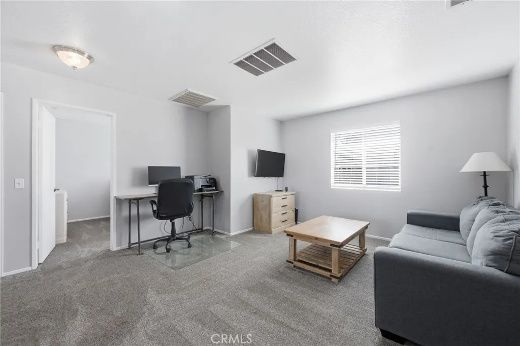 1222 Stephanie Dr, Corona, California 92882 home-pic-15