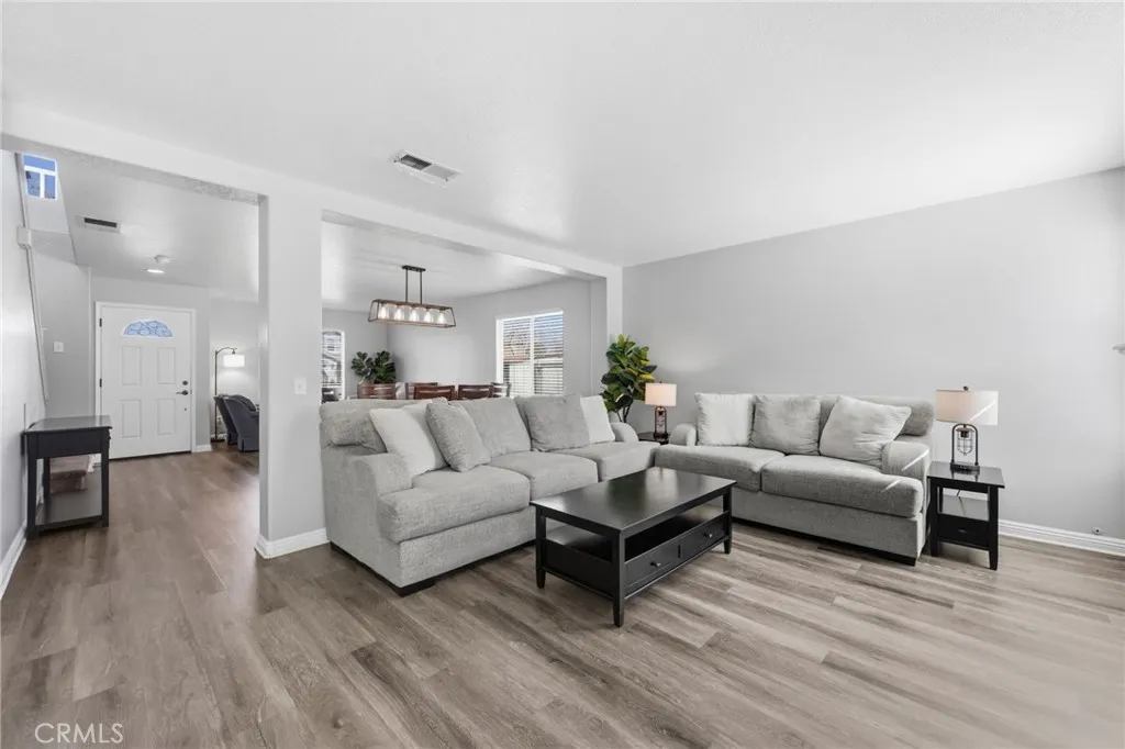 1222 Stephanie Dr, Corona, California 92882 home-pic-34