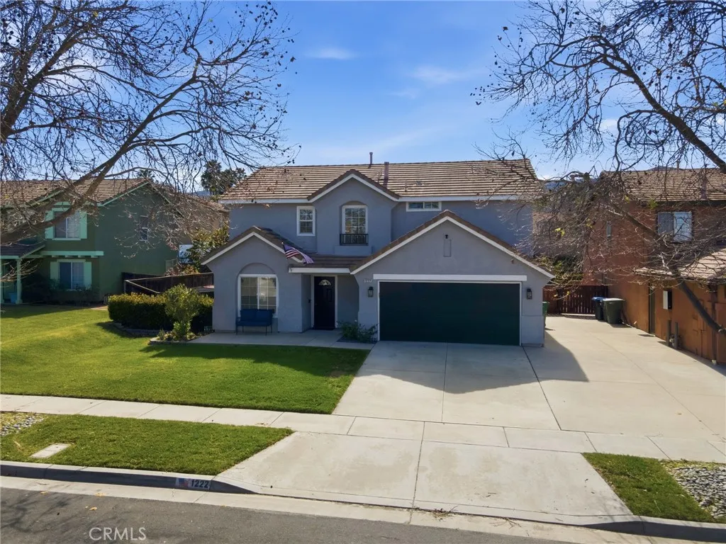 1222 Stephanie Dr, Corona, California 92882 home-pic-1