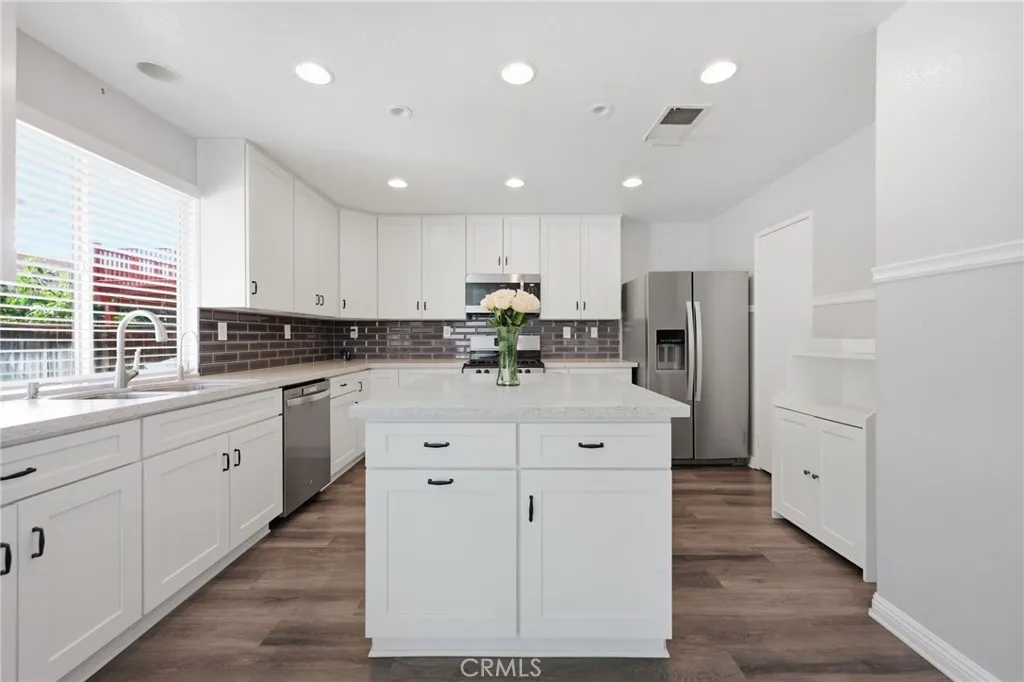 1222 Stephanie Dr, Corona, California 92882 home-pic-42