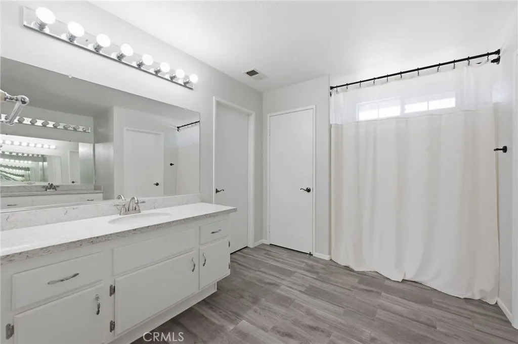 1222 Stephanie Dr, Corona, California 92882 home-pic-20