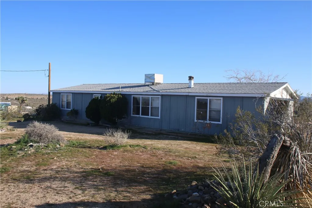 1147 Cherokee, Yucca Valley, California 92284 home-pic-1