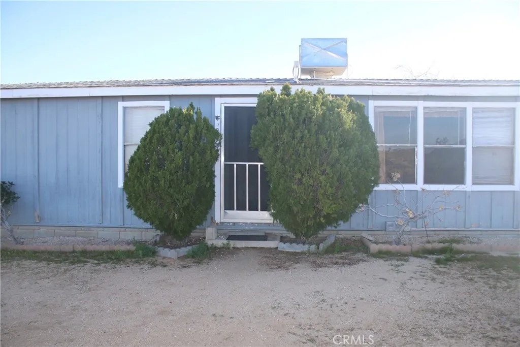 1147 Cherokee, Yucca Valley, California 92284 home-pic-20