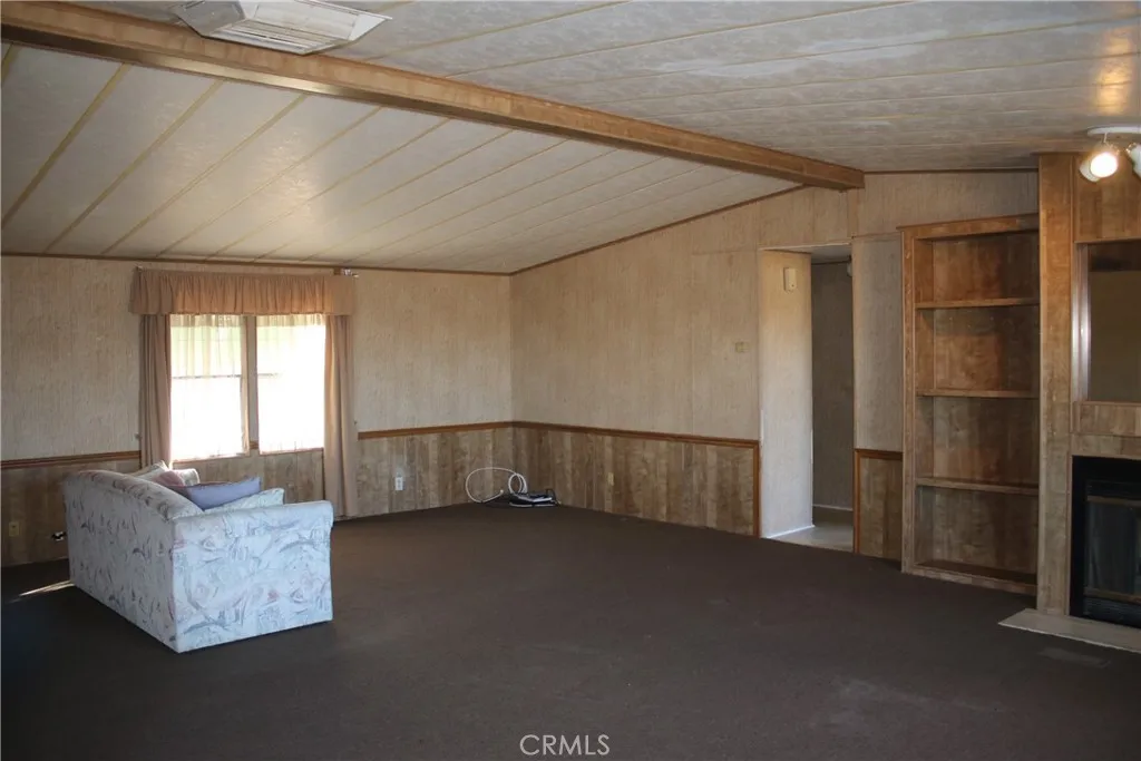 1147 Cherokee, Yucca Valley, California 92284 home-pic-3