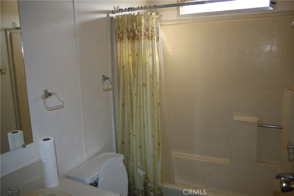1147 Cherokee, Yucca Valley, California 92284 home-pic-11