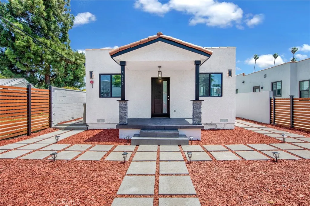 3416 11th, Los Angeles, California 90018 home-pic-1