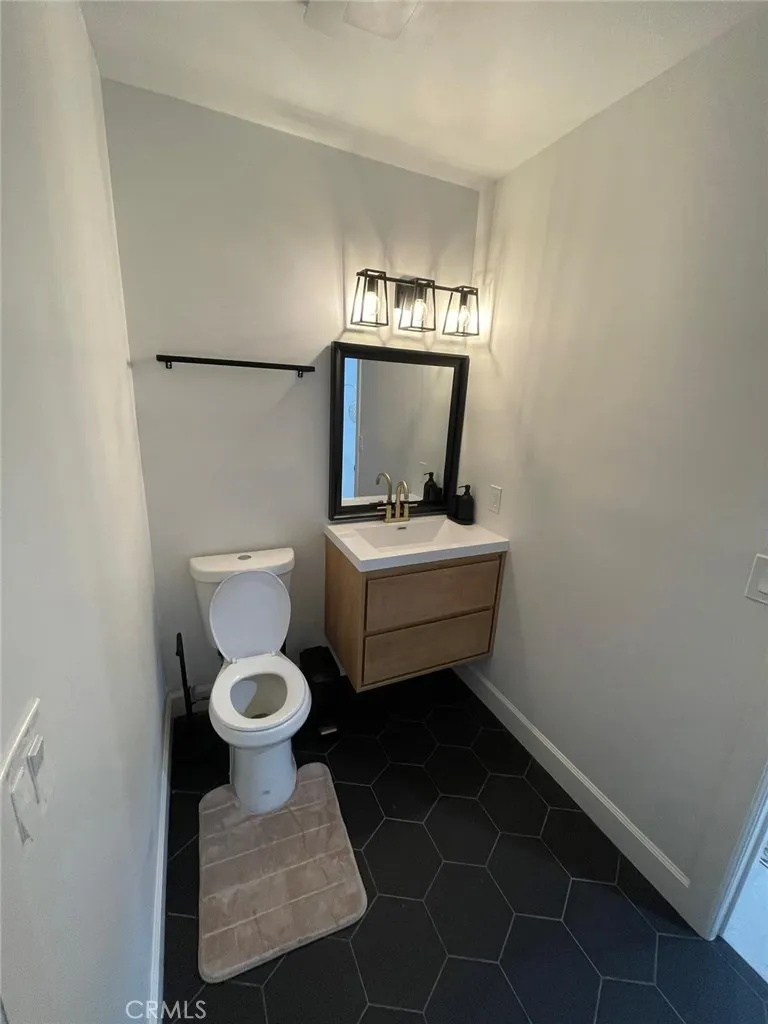 3416 11th, Los Angeles, California 90018 home-pic-23