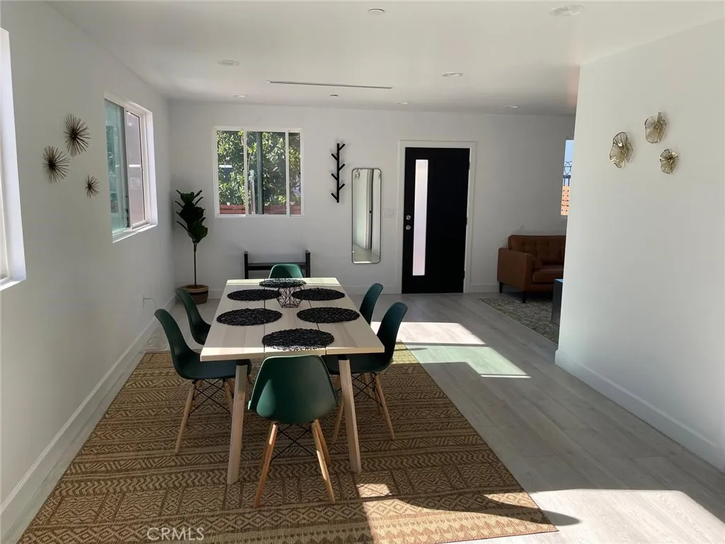 3416 11th, Los Angeles, California 90018 home-pic-11