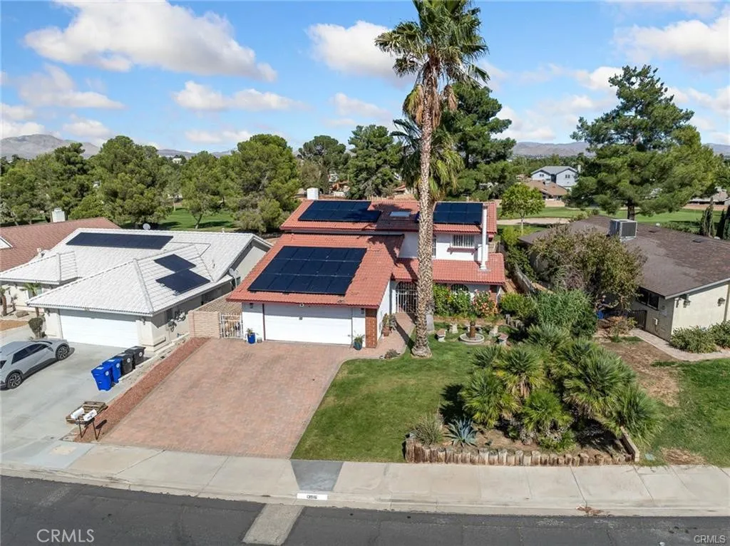 13916 Burning Tree Drive, Victorville, California 92395 home-pic-5