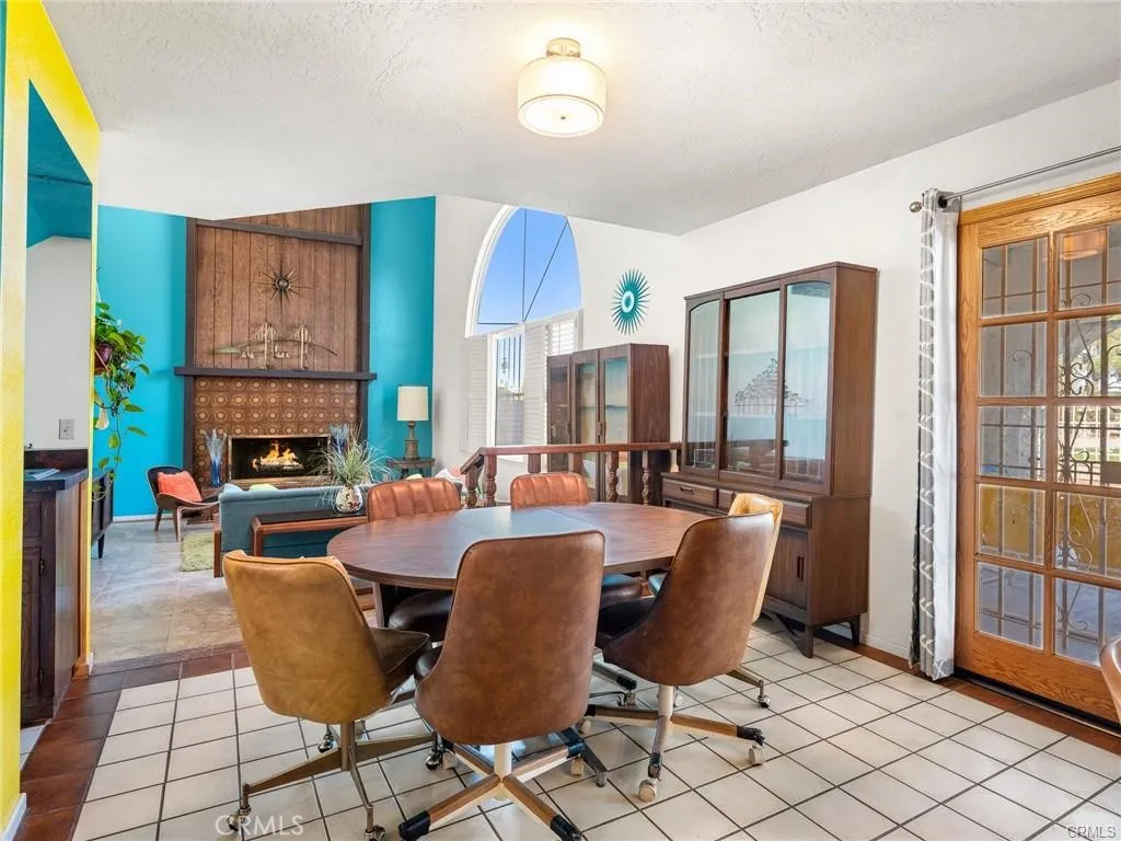 13916 Burning Tree Drive, Victorville, California 92395 home-pic-24