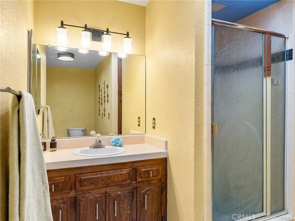 13916 Burning Tree Drive, Victorville, California 92395 home-pic-37