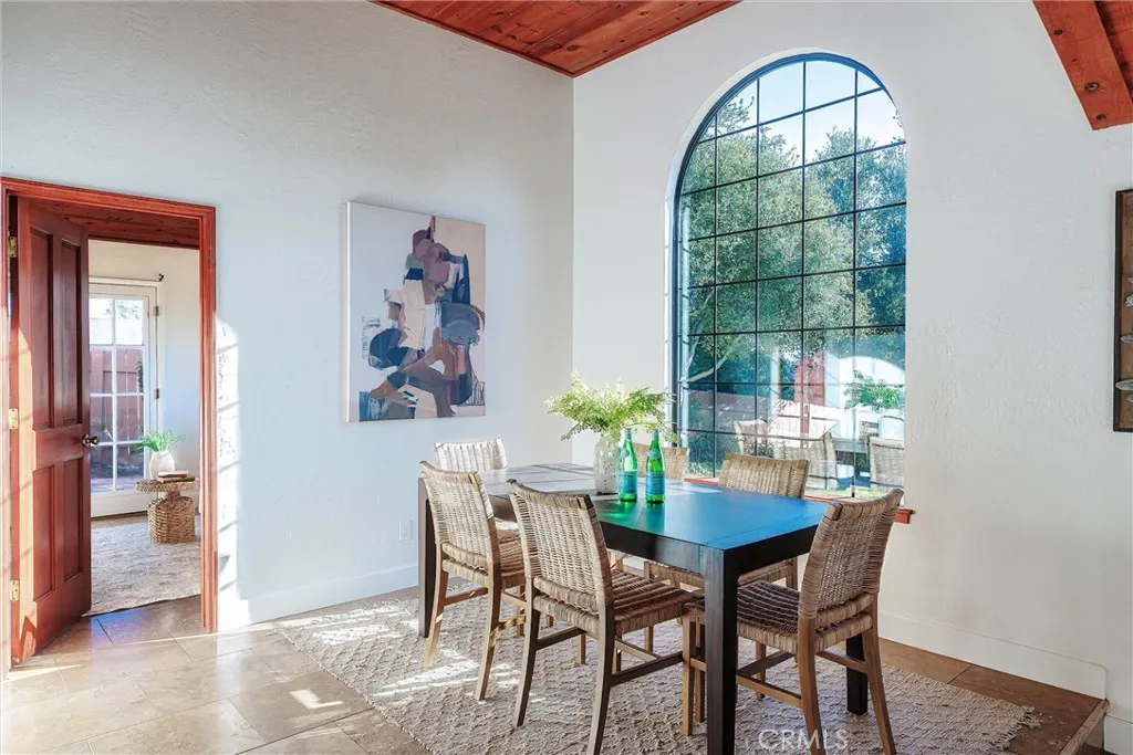 2741 Woodland Hills, Arroyo Grande, California 93420 home-pic-11