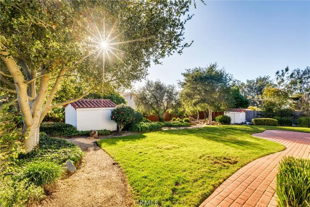 2741 Woodland Hills, Arroyo Grande, California 93420 home-pic-27