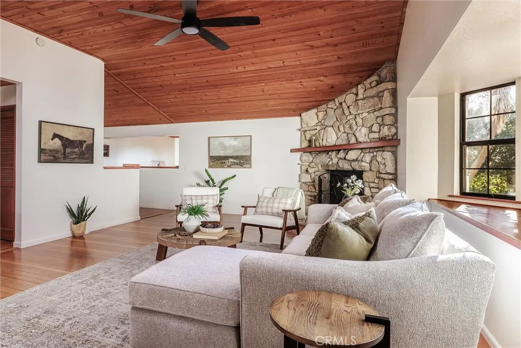 2741 Woodland Hills, Arroyo Grande, California 93420 home-pic-6