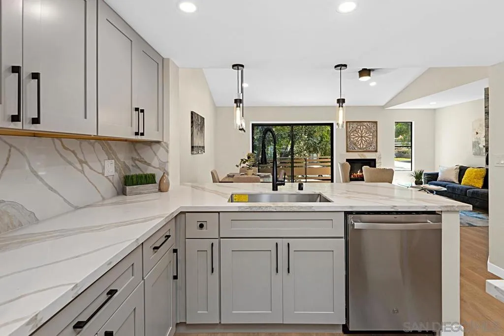 9899 Scripps Westview Way 243, San Diego, California 92131 home-pic-1