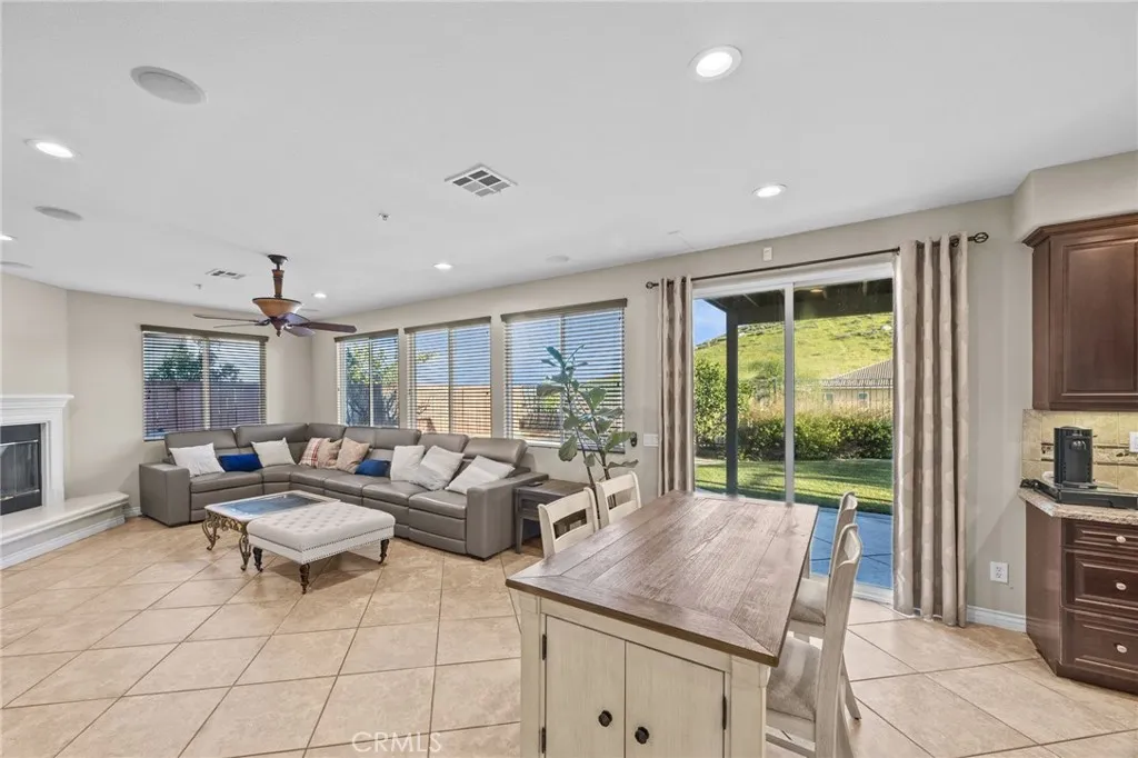 12178 Scenic View, Riverside, California 92505 home-pic-17