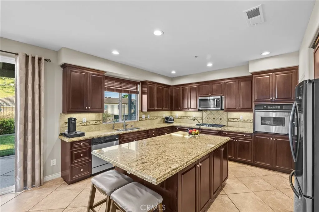 12178 Scenic View, Riverside, California 92505 home-pic-23
