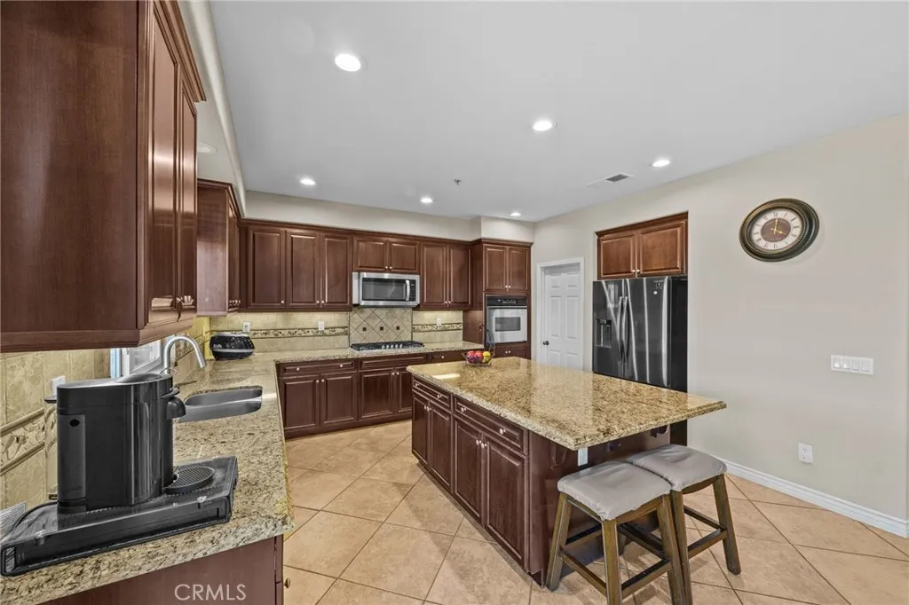 12178 Scenic View, Riverside, California 92505 home-pic-22