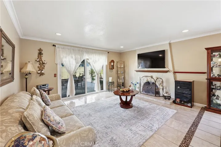 1817 E Alcove, Anaheim, California 92805