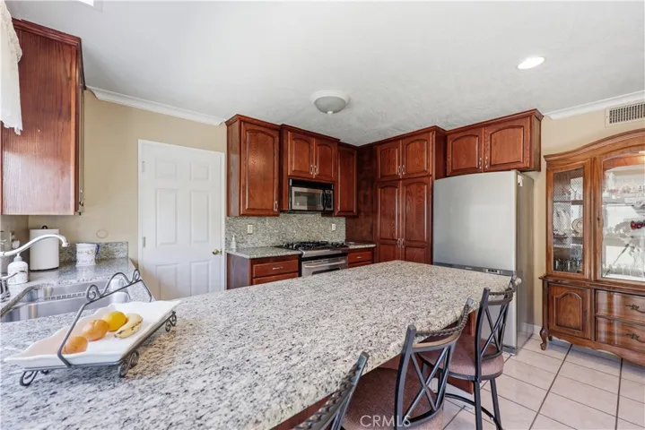 1817 E Alcove, Anaheim, California 92805
