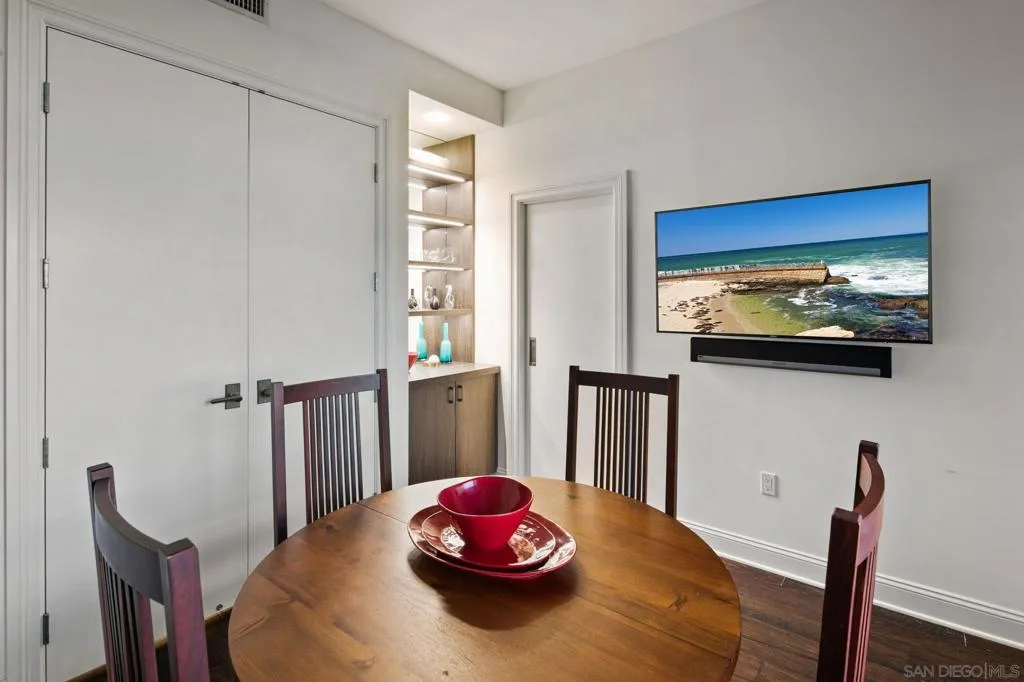 800 The Mark Ln 2801, San Diego, California 92101 home-pic-15