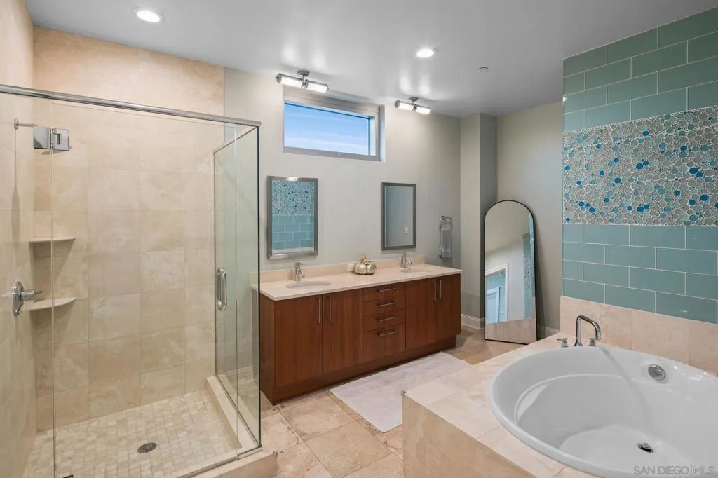 800 The Mark Ln 2801, San Diego, California 92101 home-pic-29
